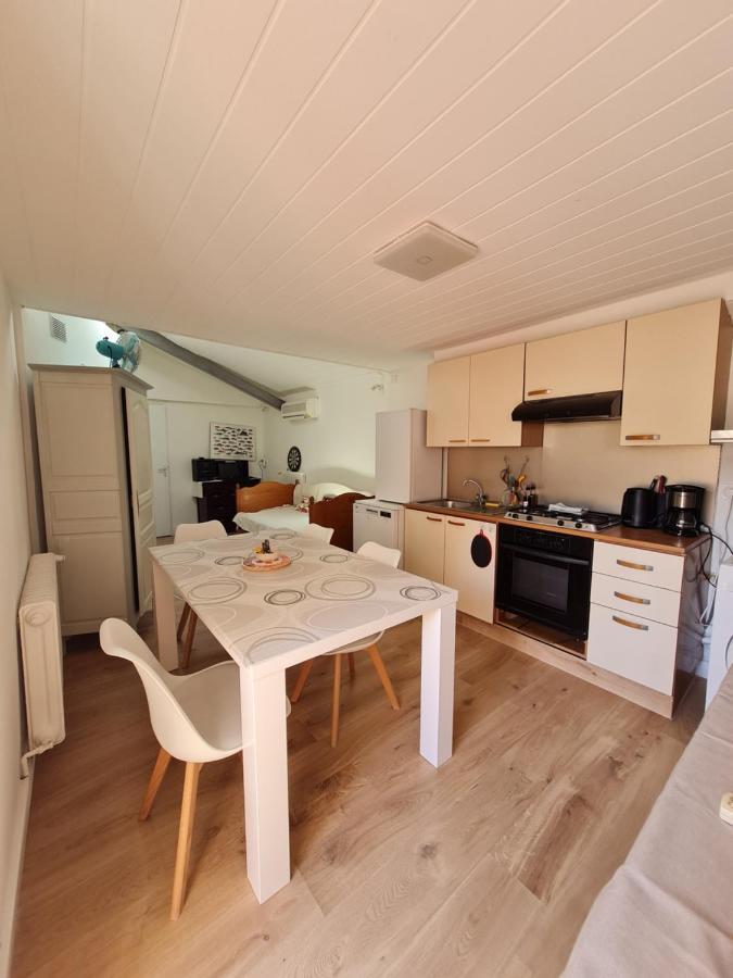 Apartament Jolie T2, Avec Cour Privee Frontignan Zewnętrze zdjęcie